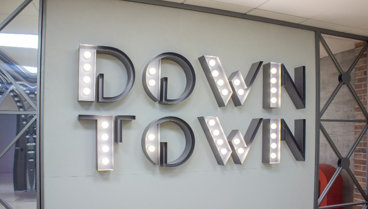 Gold Sides Front Lit Acrylic LED Channel Letters – ZX SIGN
