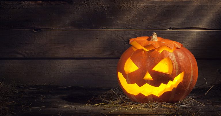 11 Halloween decoration ideas with examples: plus Halloween FAQs | Blog