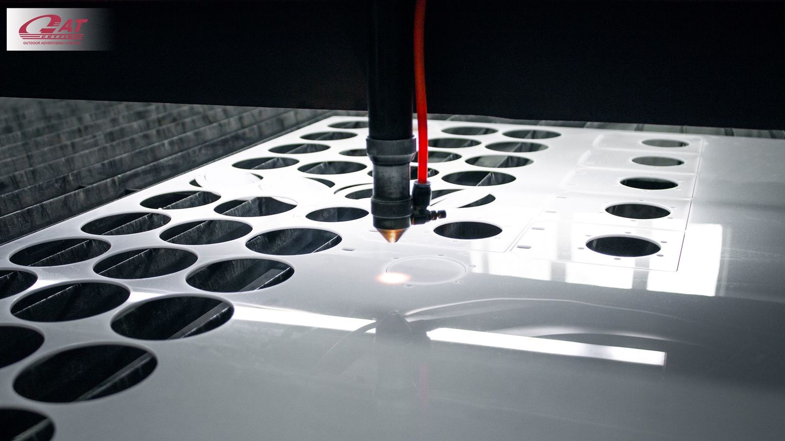 Acrylic sheet laser cutting process of circles