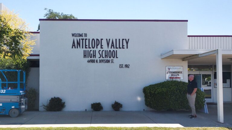 Antelope Valley High School building 3D letters | Front Signs