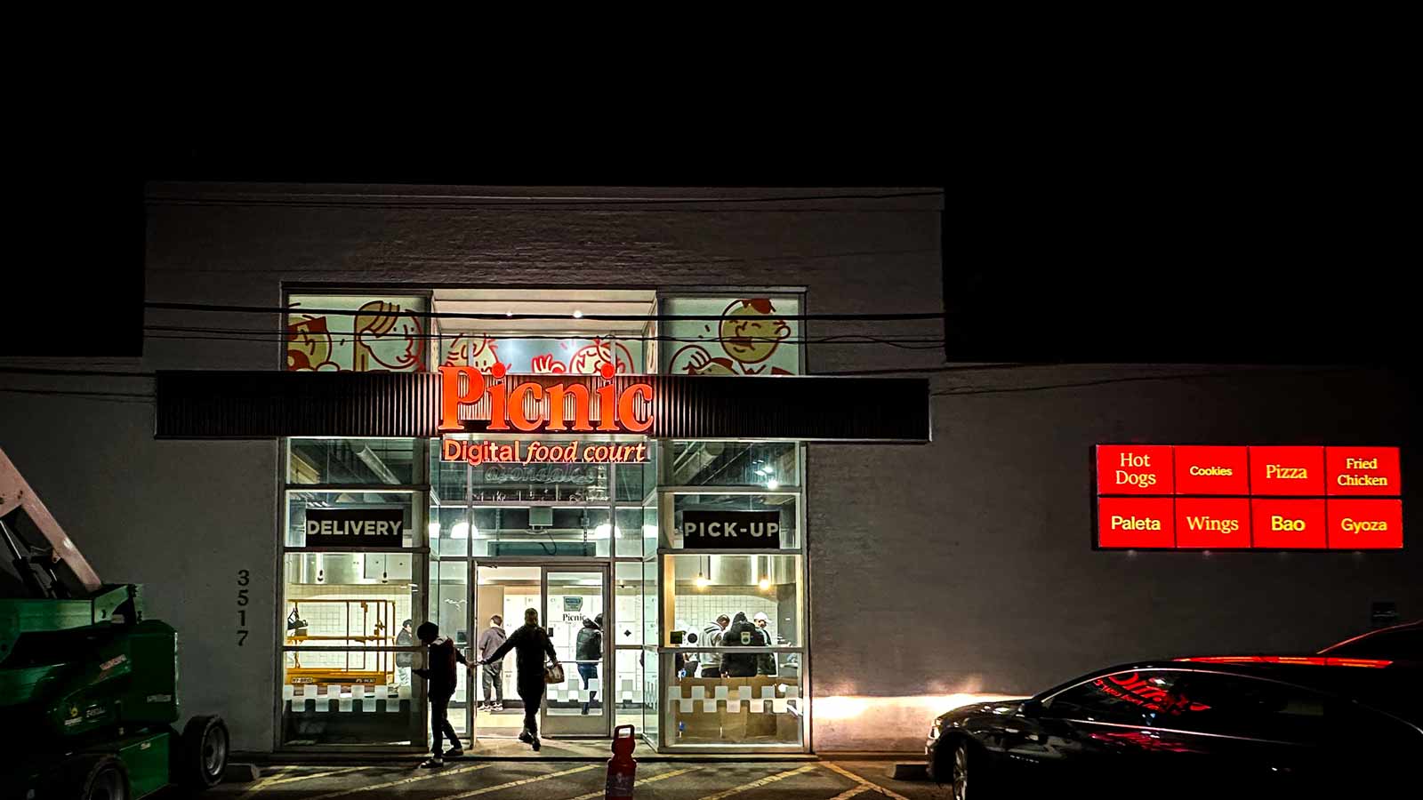 picnic digital food court store sign installed on the facade