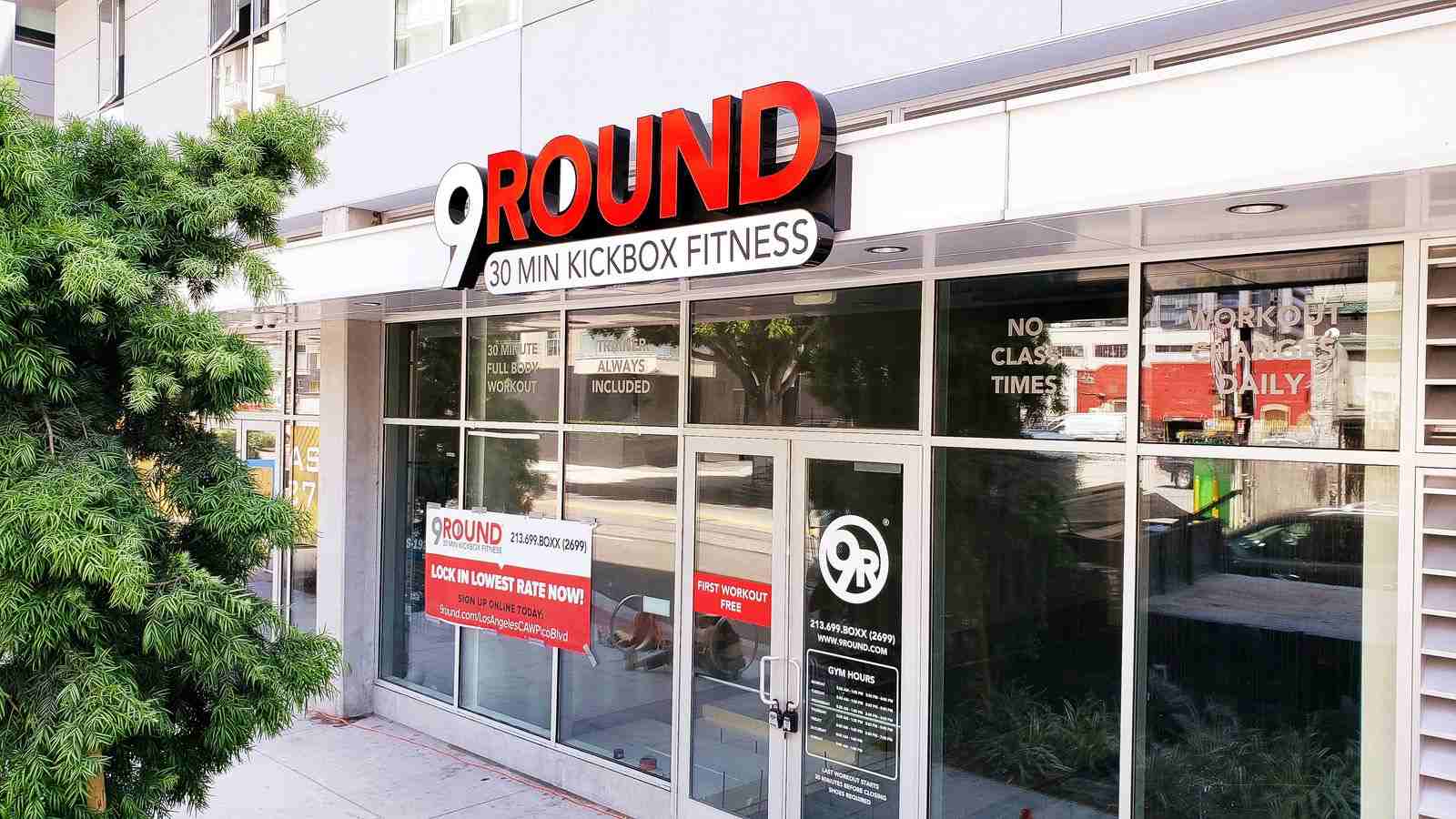 Channel letters and a lightbox for 9 Round Fitness