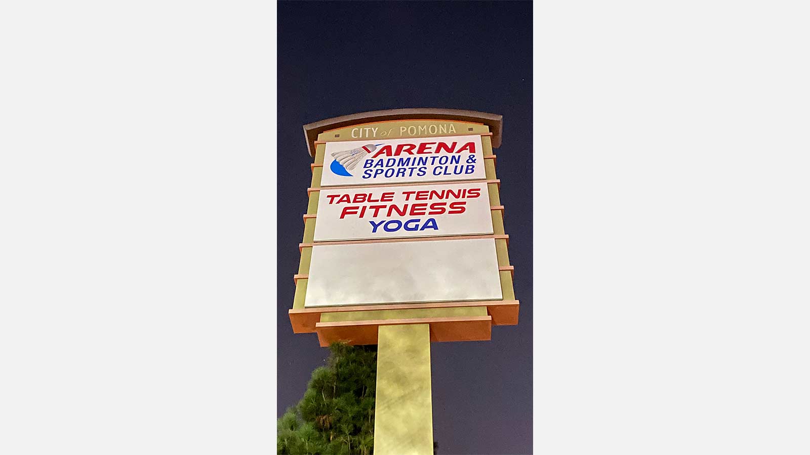 arena sports club pylon sign repair