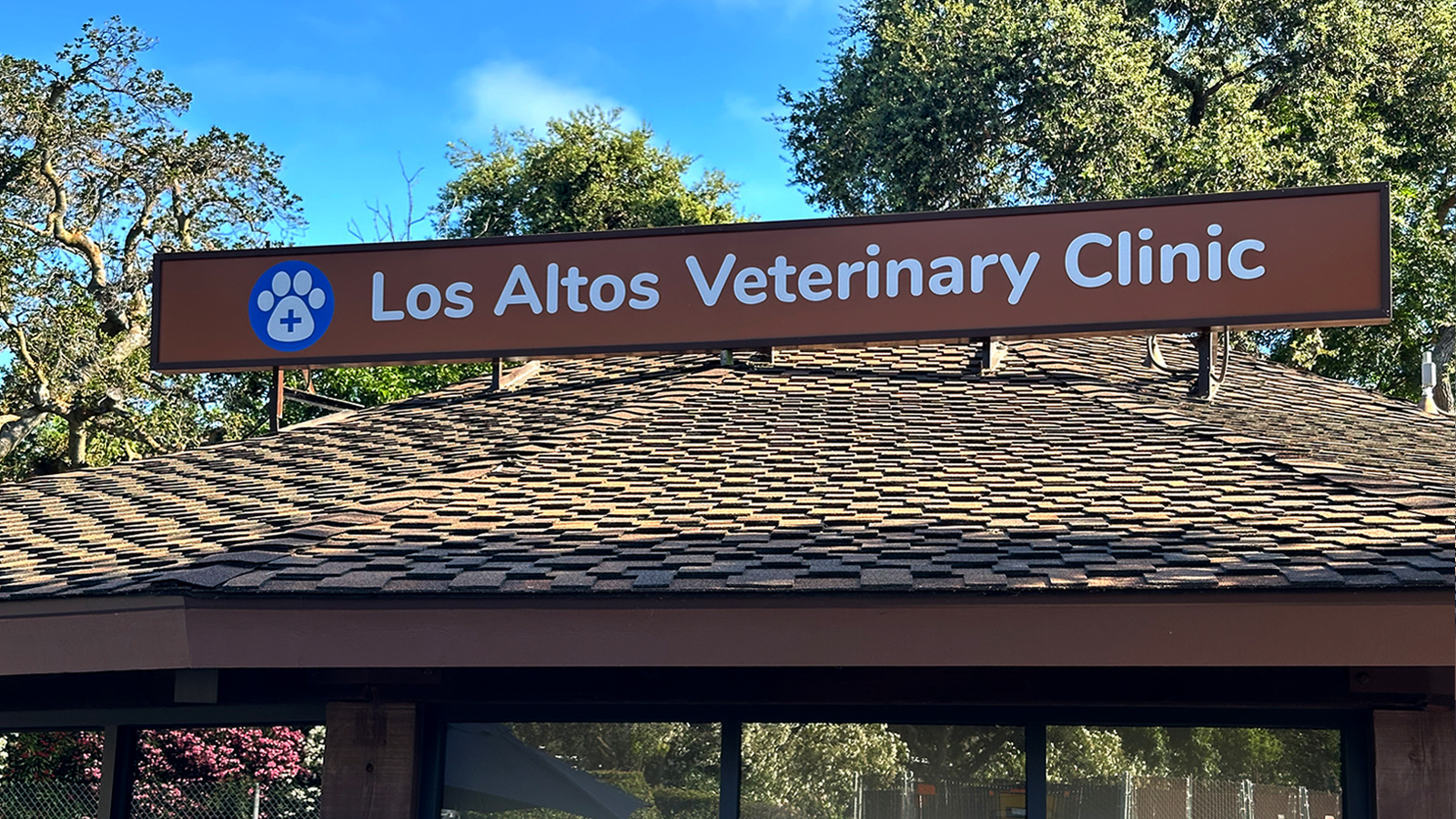 curopet outdoor sign installed on the clinic's rooftop