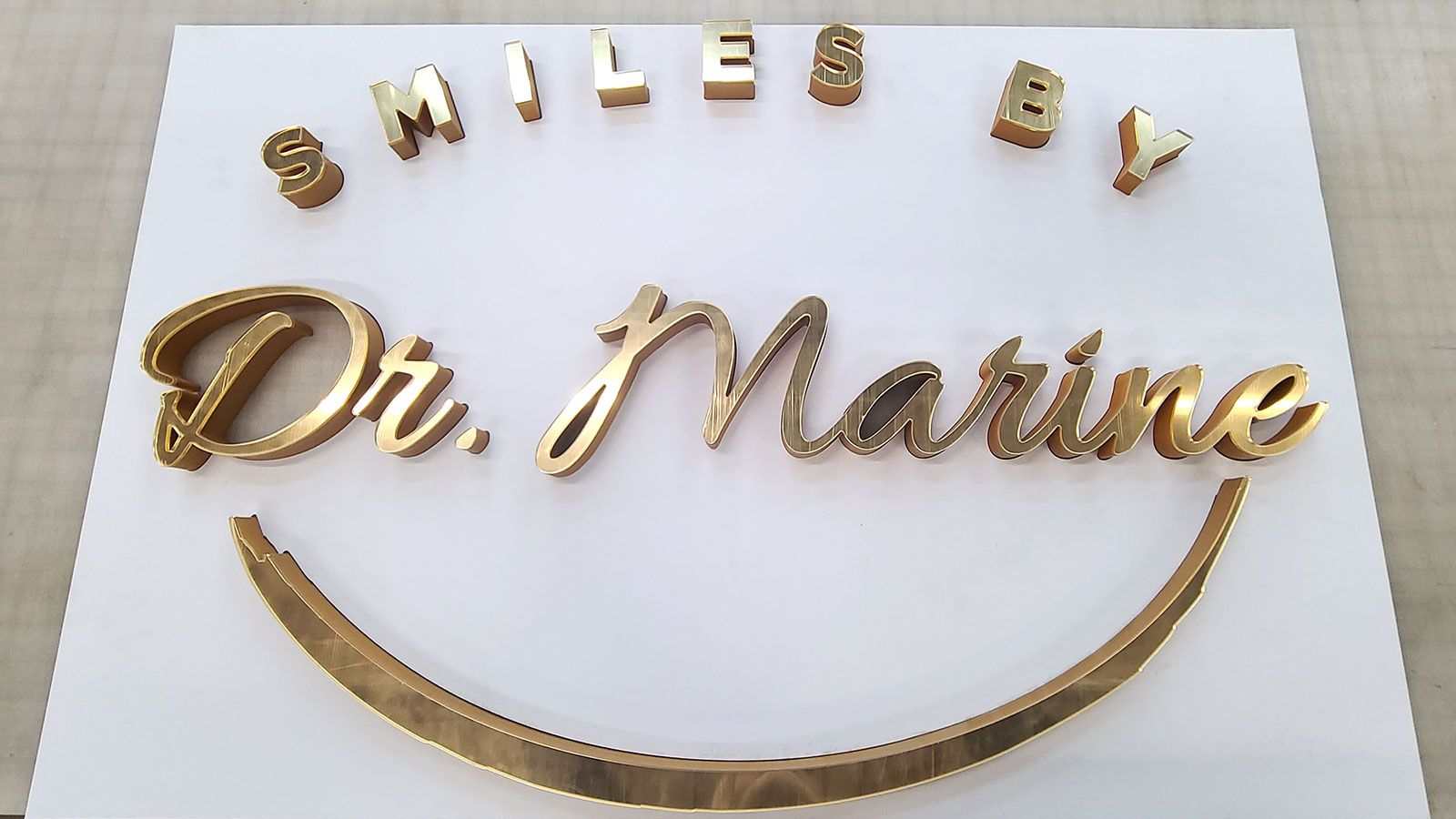 smiles by dr marine 3d letters