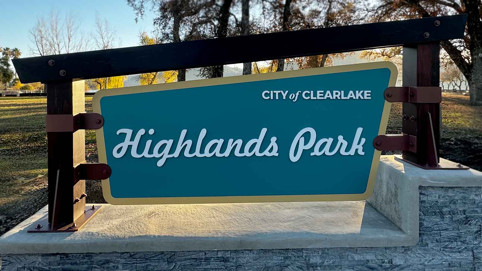 highlands park monument display installed in the park