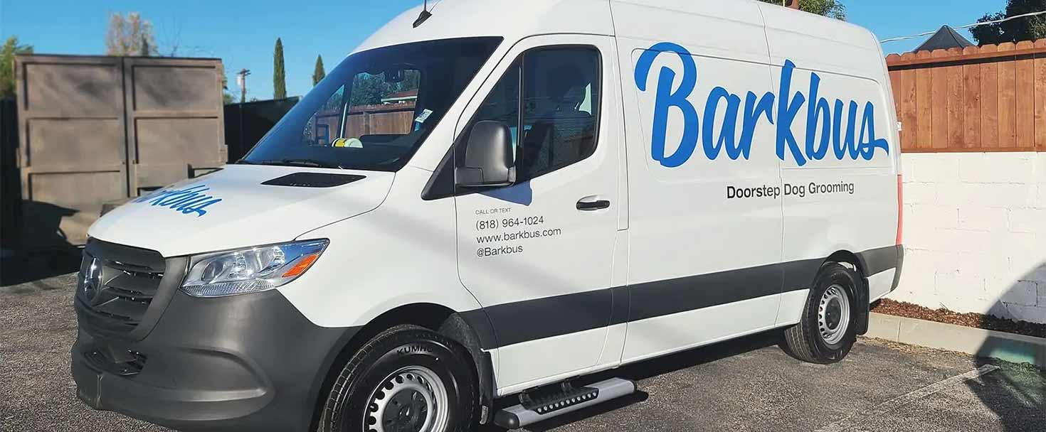 vehicle-graphics-for-barkbus